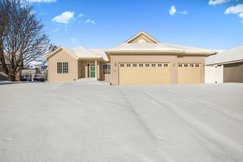 1517 Camden Woods Terrace Saint Cloud MN 56301