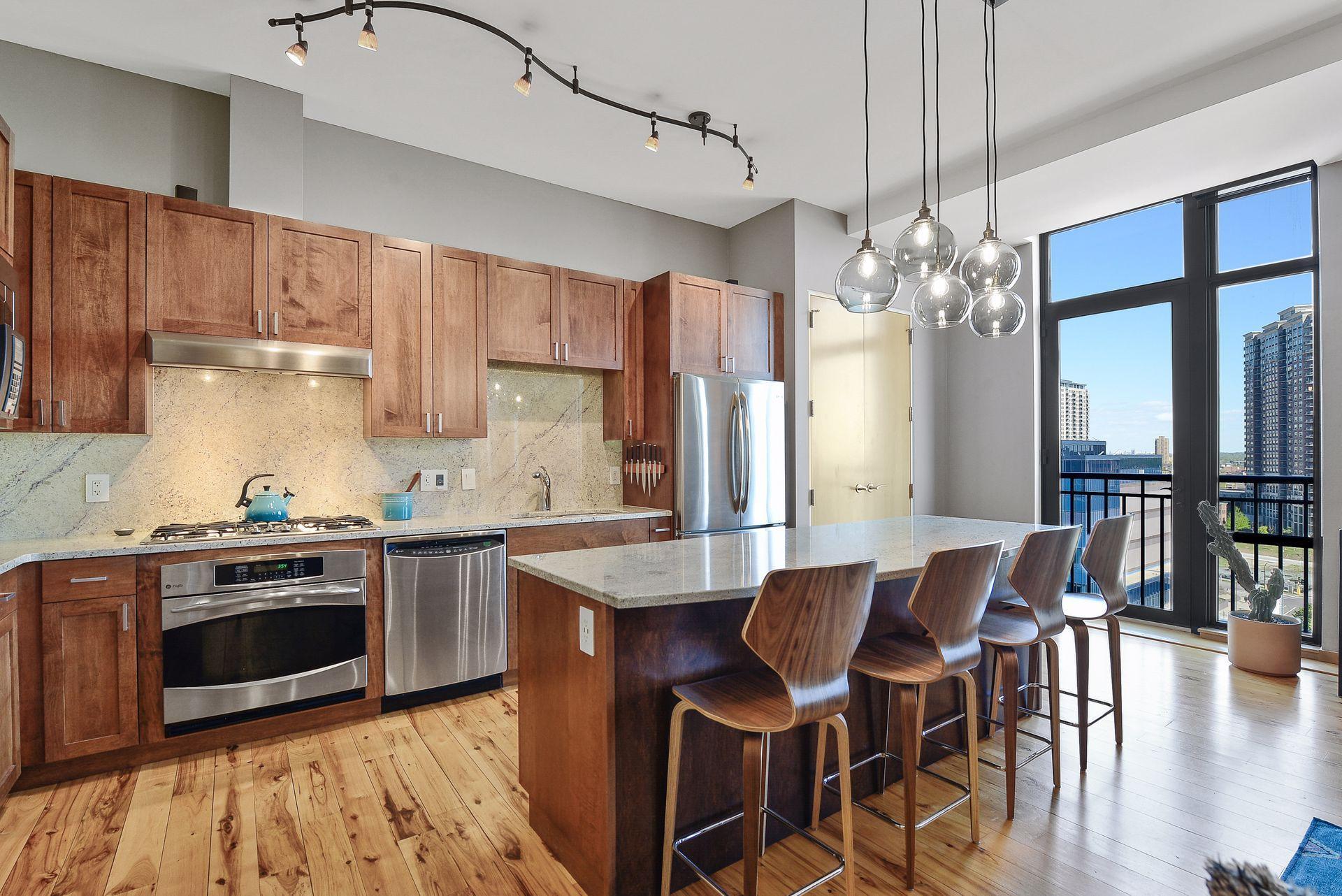 201 S 11th Street 1040