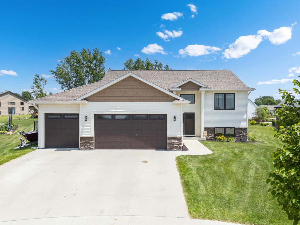Photo of 6278 55th Avenue NW, Rochester, MN 55901 (MLS # 7102836)