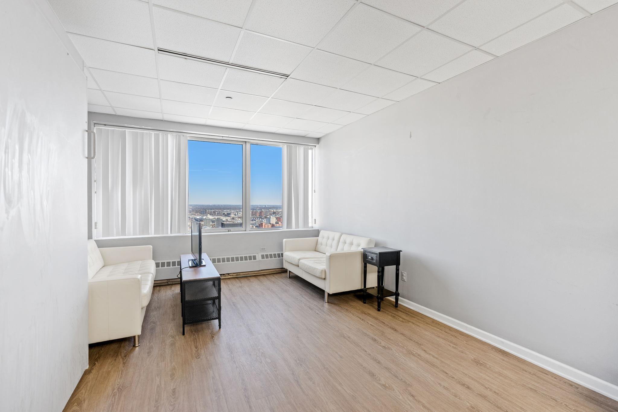 431 S 7th Street 2704