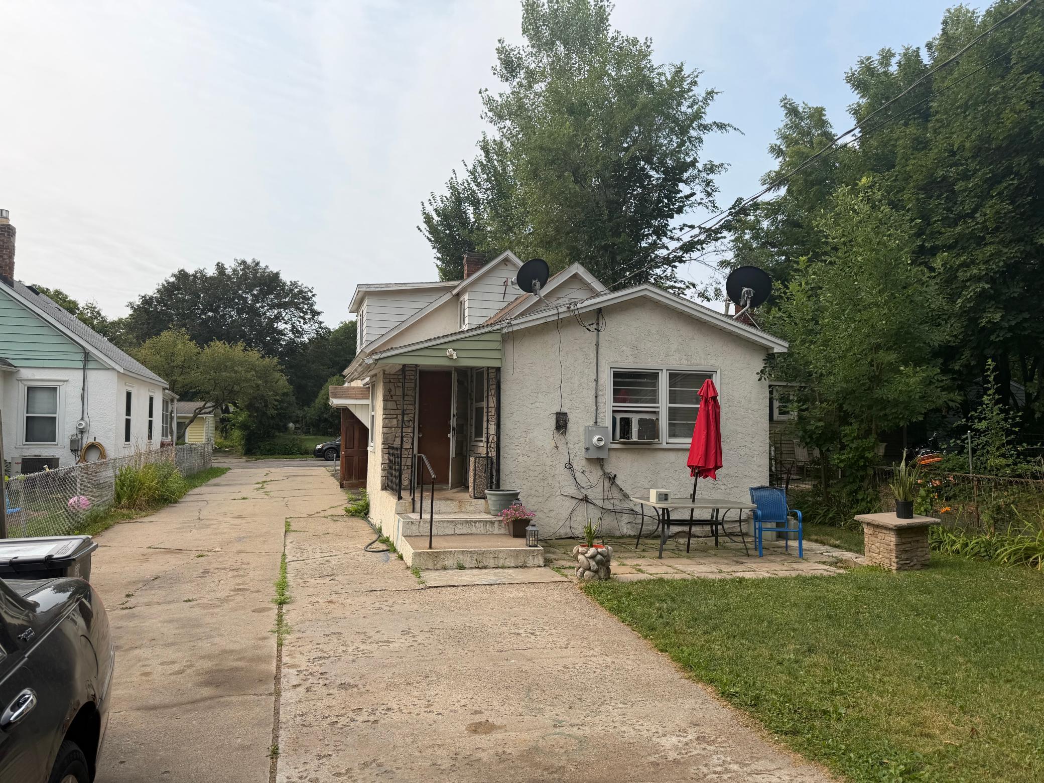 115 E Geranium