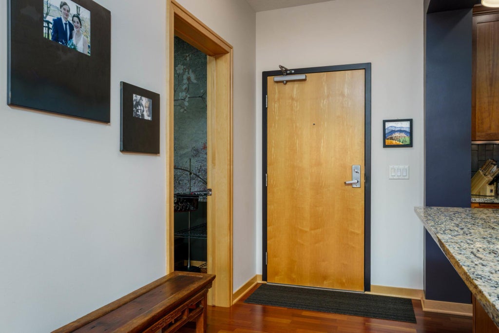 Photo of 256 Spring Street #214, Saint Paul, MN 55102 (MLS # 7138988)