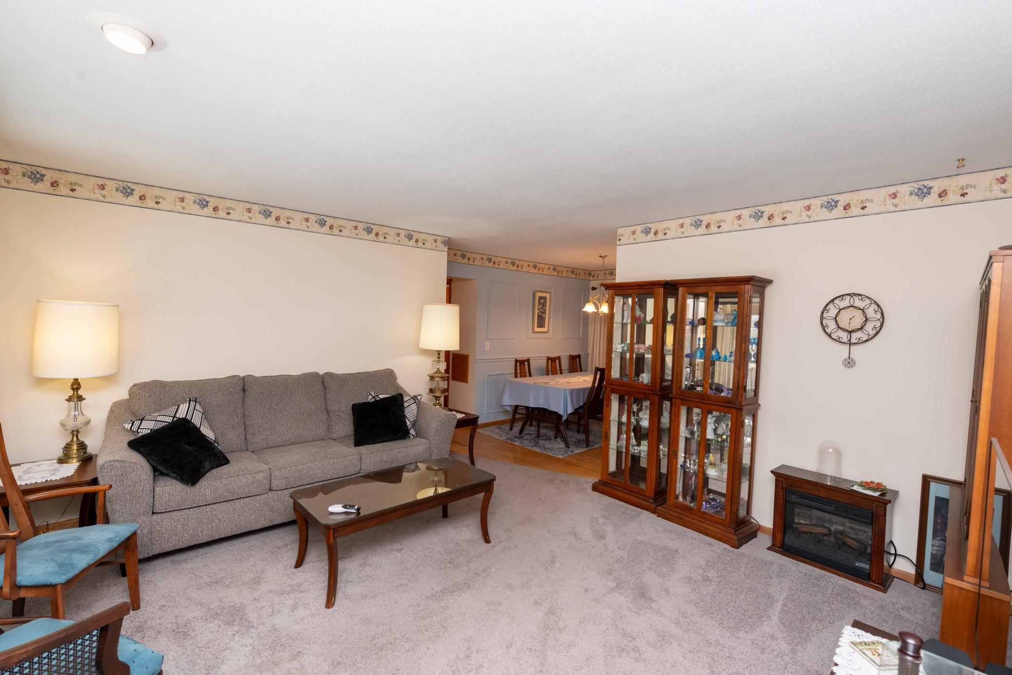 3393 Richmond Avenue