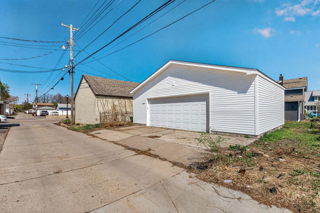 Photo of 206 6th Avenue S, South Saint Paul, MN 55075 (MLS # 7061840)