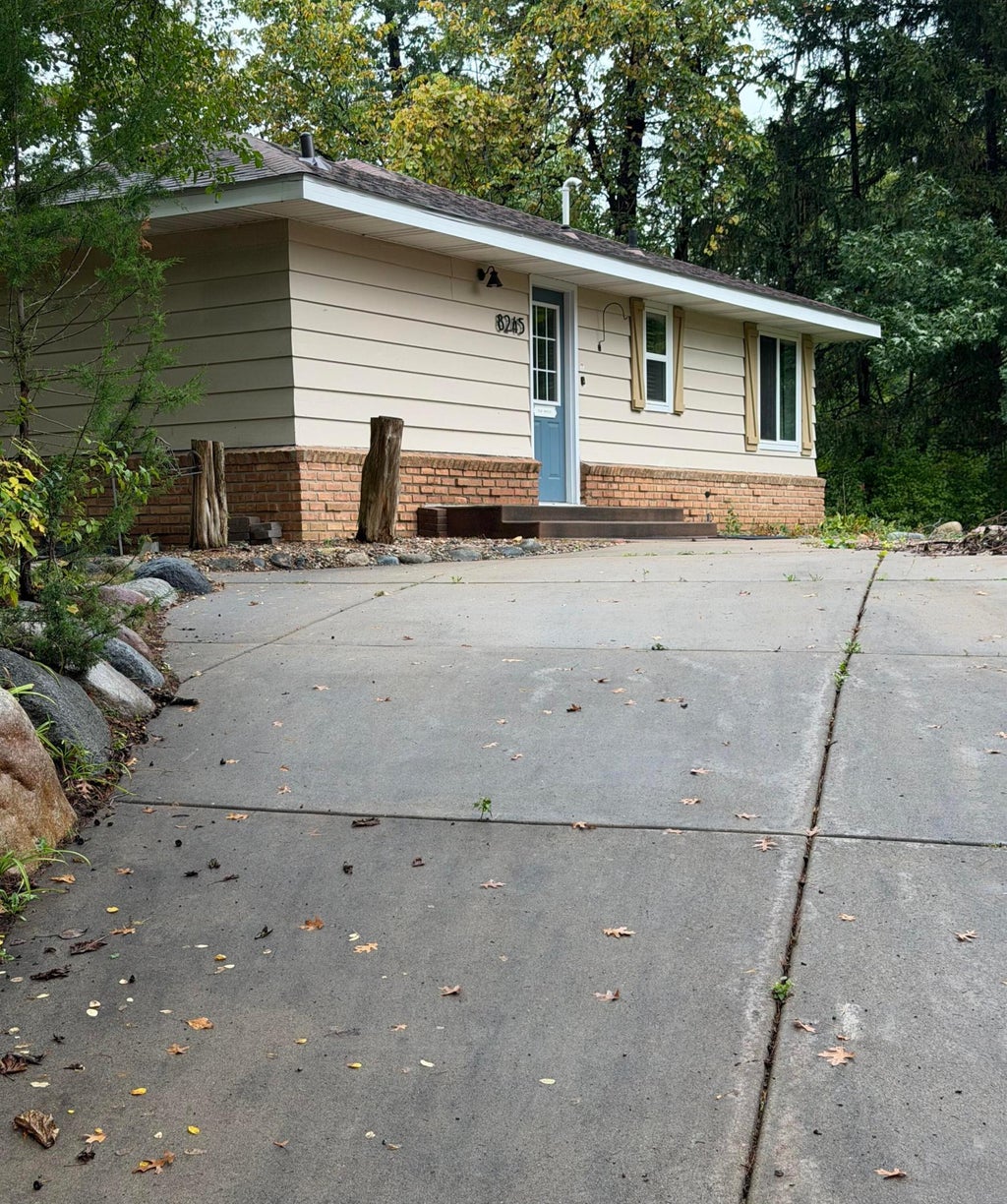 Photo of 8245 W Bush Lake Road, Bloomington, MN 55438 (MLS # 7155495)