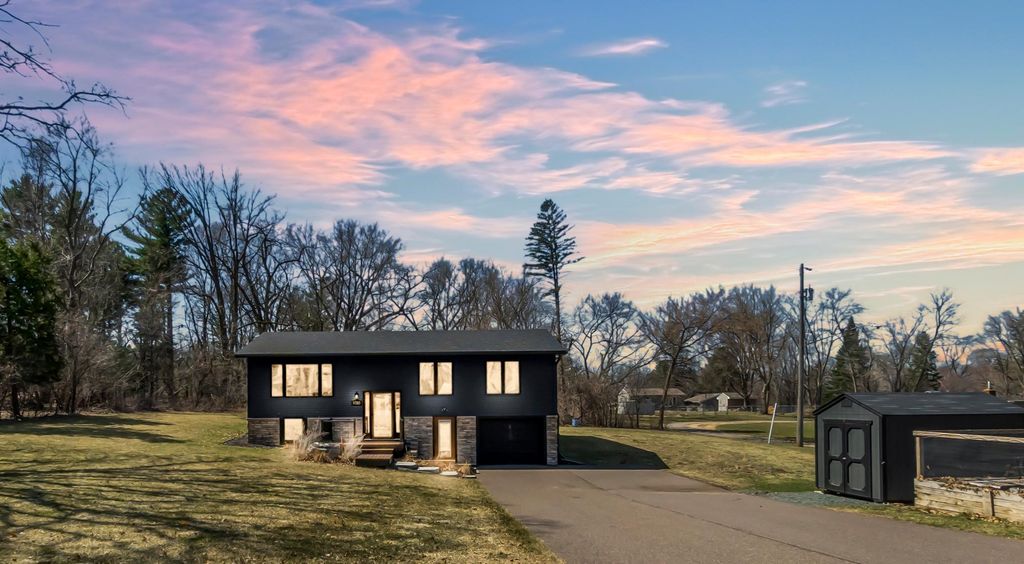 Photo of 1130 Hallam Avenue N, Mahtomedi, MN 55115 (MLS # 7060344)