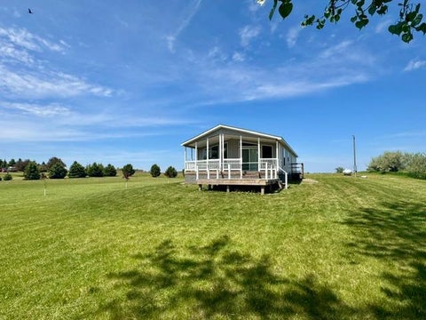 Photo of 7 Robbins Drive, Tracy, MN 56175 (MLS # 7040286)