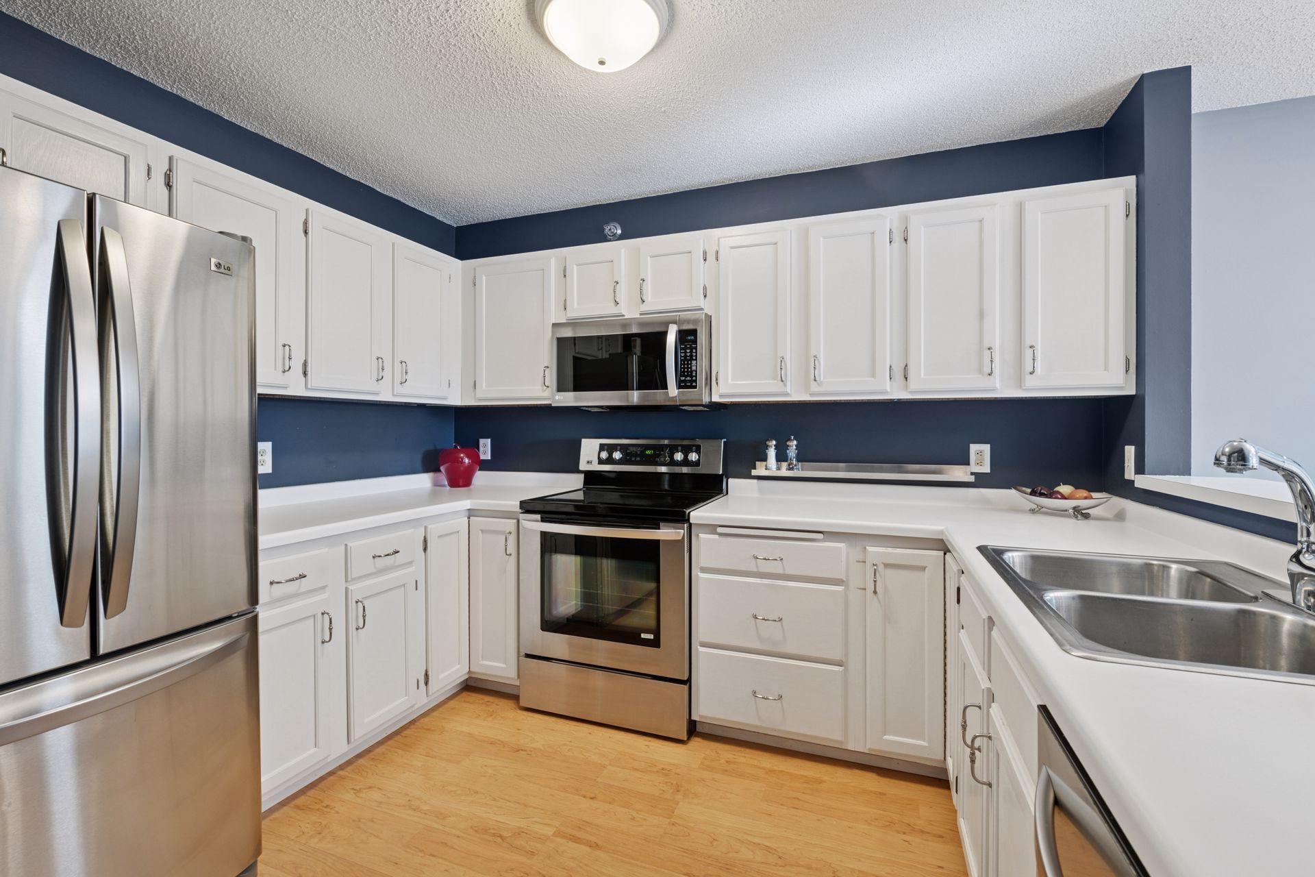 7540 Edinborough Way 1303