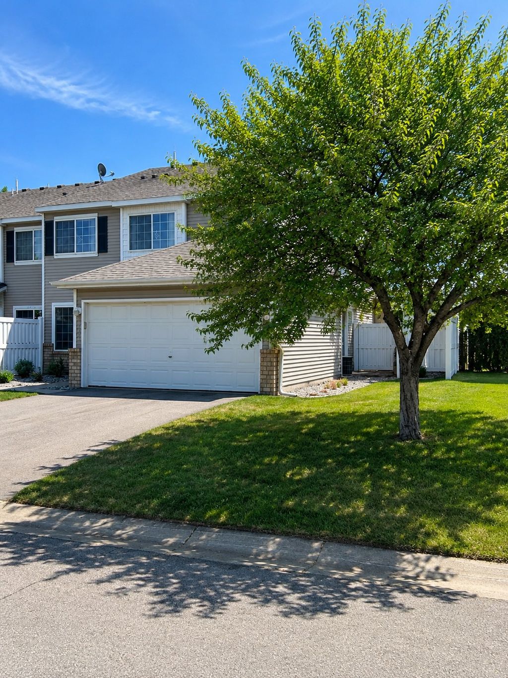 Photo of 15827 Fleet Trail, Apple Valley, MN 55124 (MLS # 7081280)