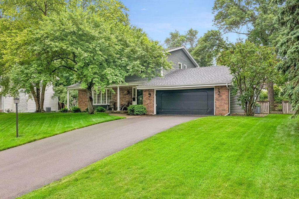Photo of 5705 Grace Terrace, Edina, MN 55439 (MLS # 7066387)