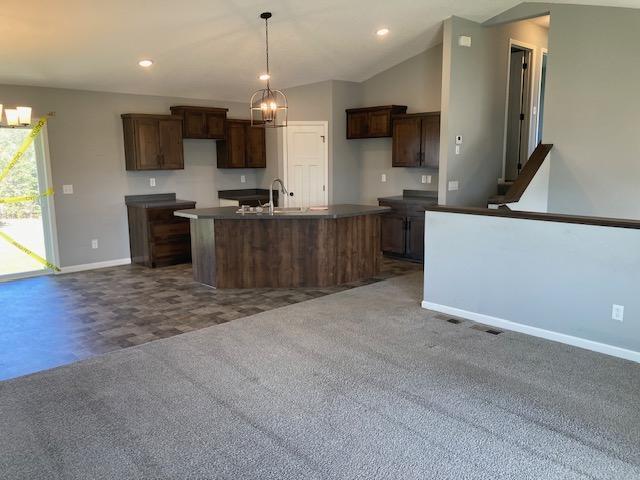 828 Poplar Drive SE