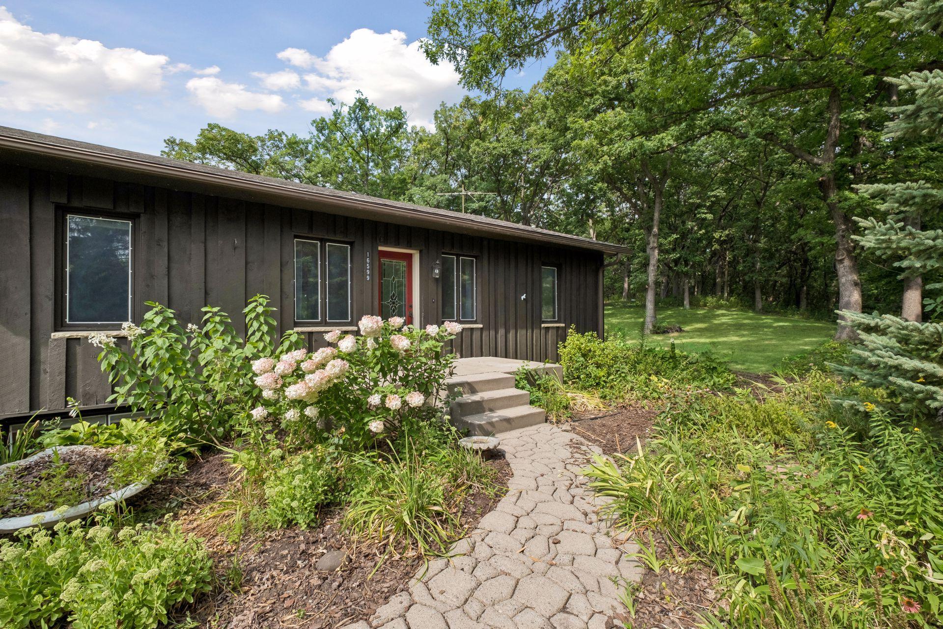 16599 Kenwood Trail