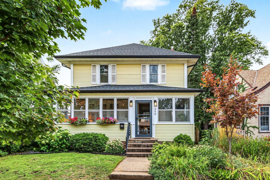 Photo of 340 6th Avenue S, South Saint Paul, MN 55075 (MLS # 7145343)