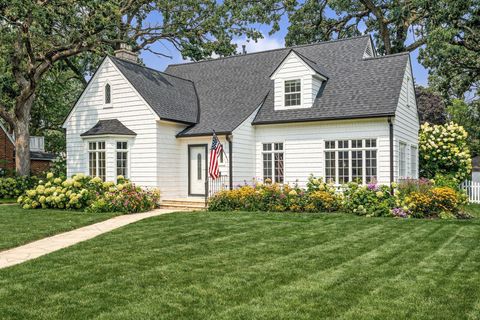 Photo of 1008 8th Avenue NW, Austin, MN 55912 (MLS # 6766268)