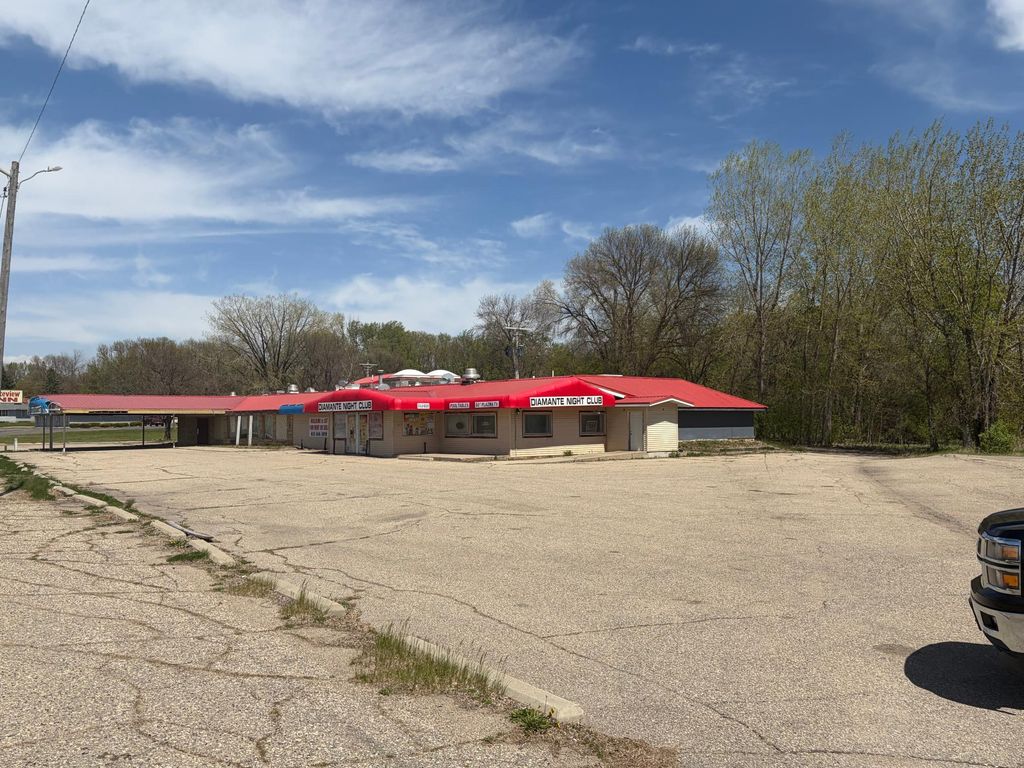 Photo of 1108 Highway 71 NE, Willmar, MN 56201 (MLS # 7073272)
