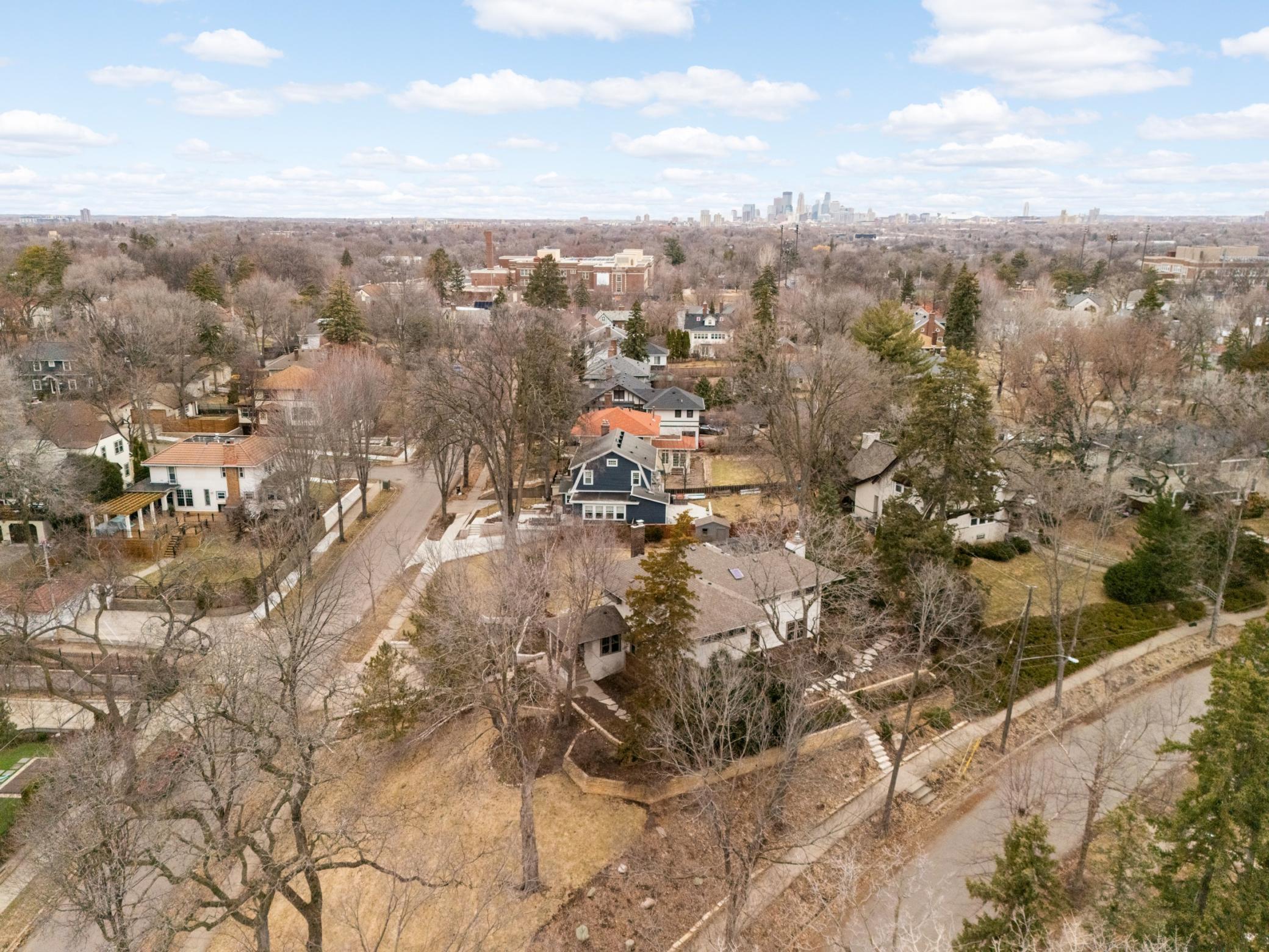 5115 Gladstone Avenue