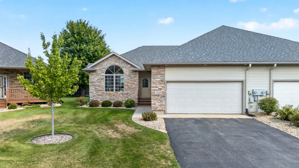 Photo of 1328 10th Street N, Lake City, MN 55041 (MLS # 7141764)