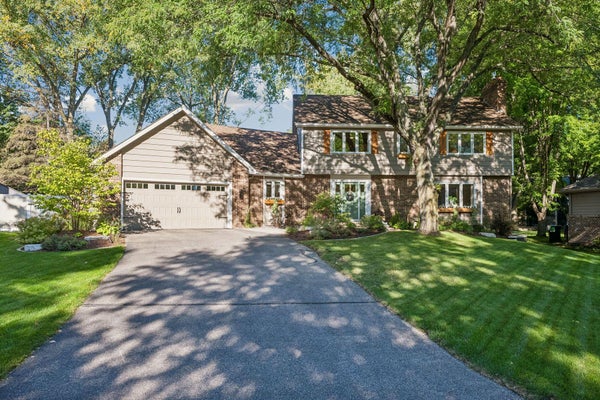 8722 SANDRO RD, MINNEAPOLIS, MN 55438 - Image d7903e36feab13582beee92e3986b26a/4065590786