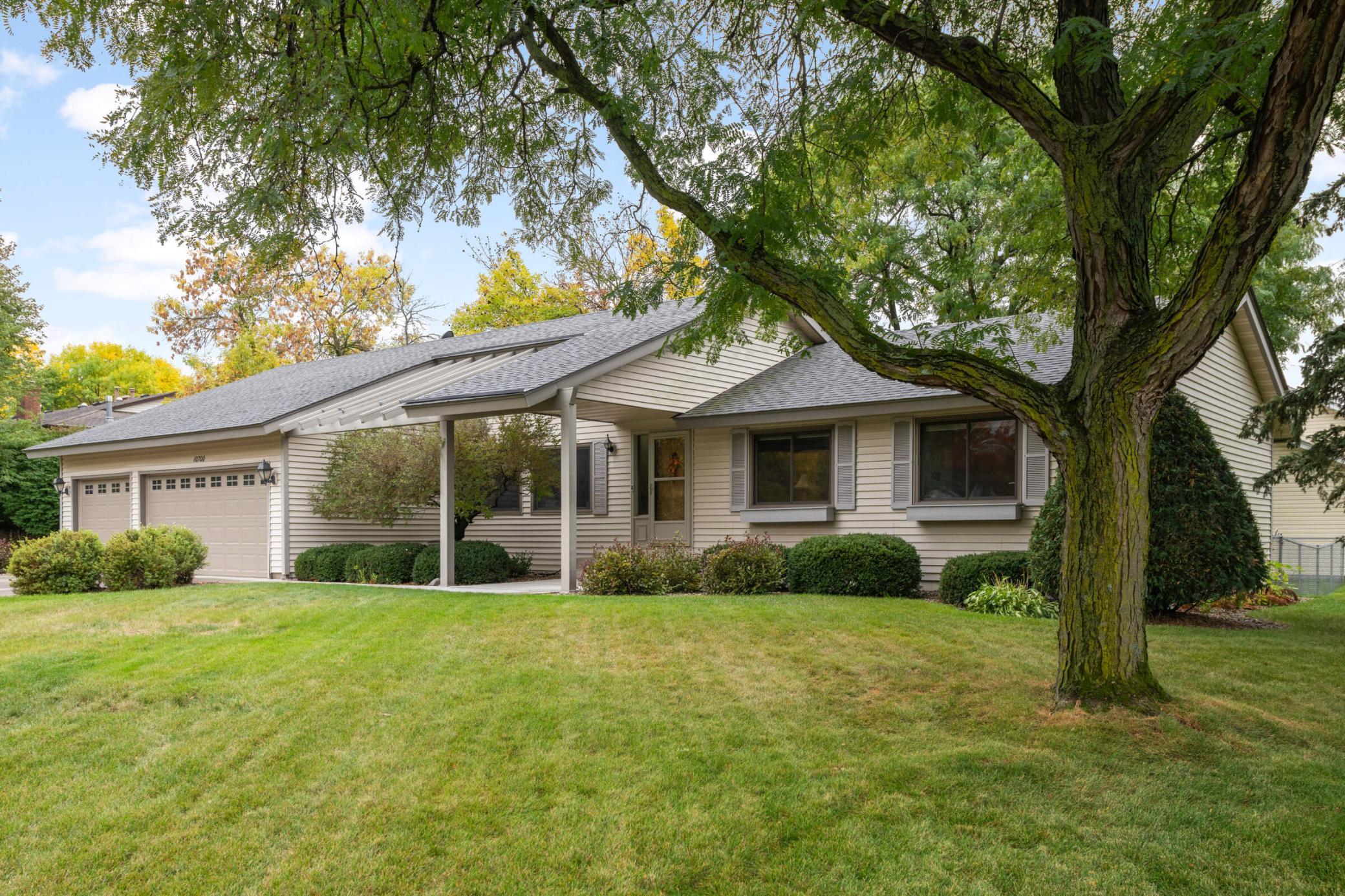 10700 Aquila Avenue S