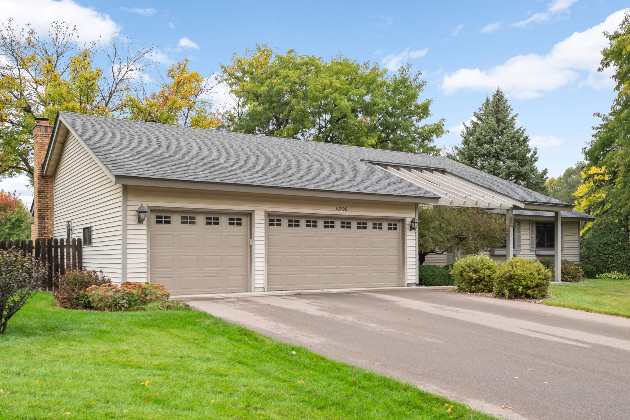 10700 Aquila Avenue S