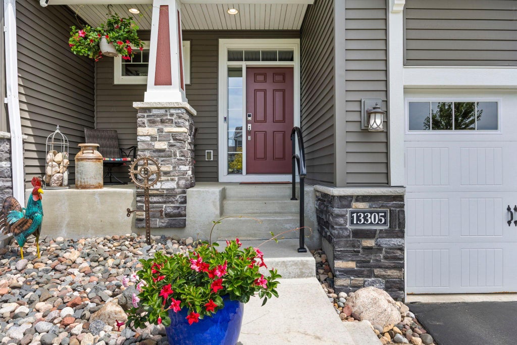 Photo of 13305 Kentucky Avenue, Savage, MN 55378 (MLS # 7105889)