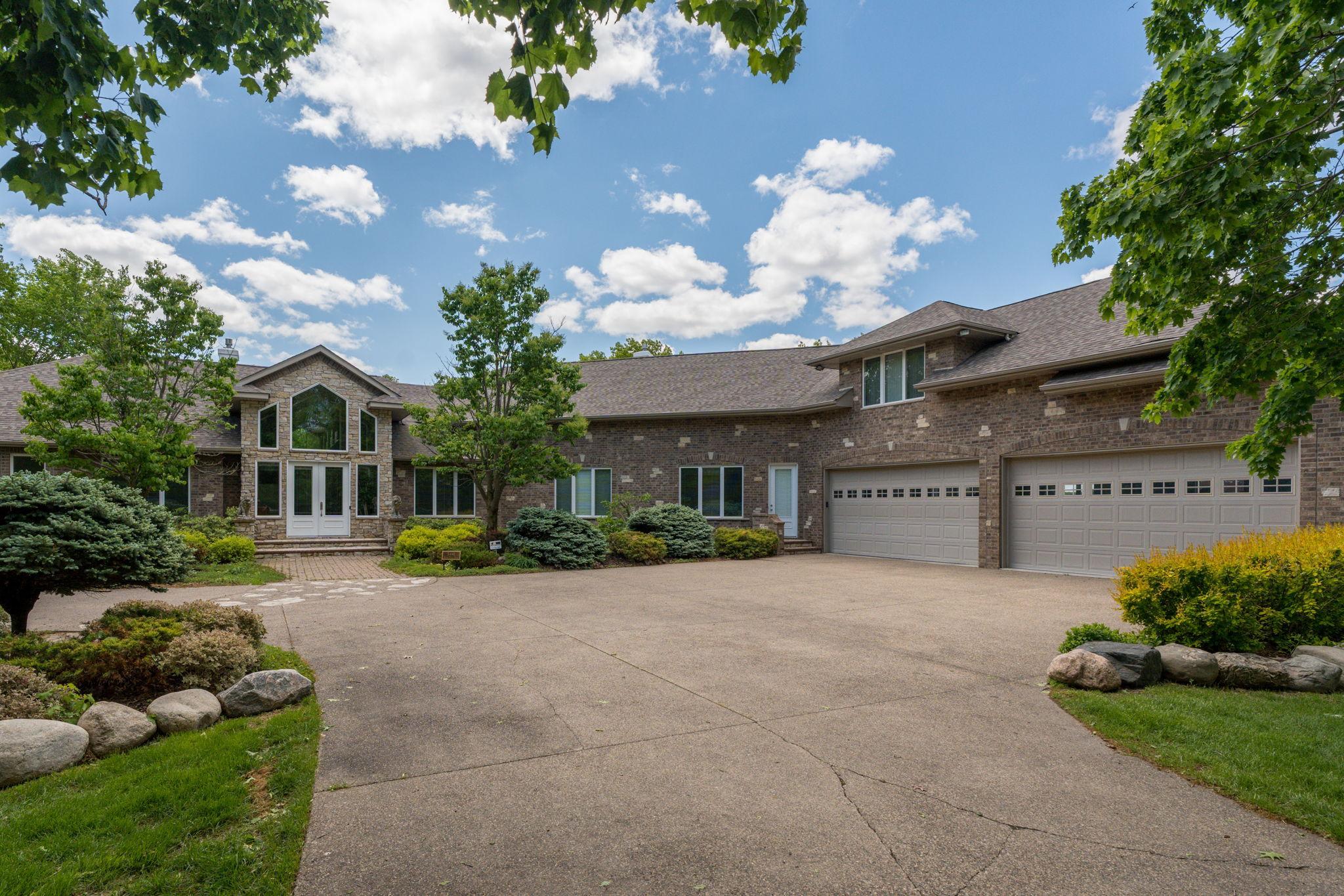 5441 Raven Point Road