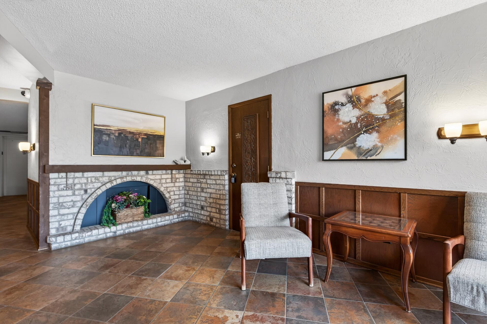 2200 Nevada Avenue S 114