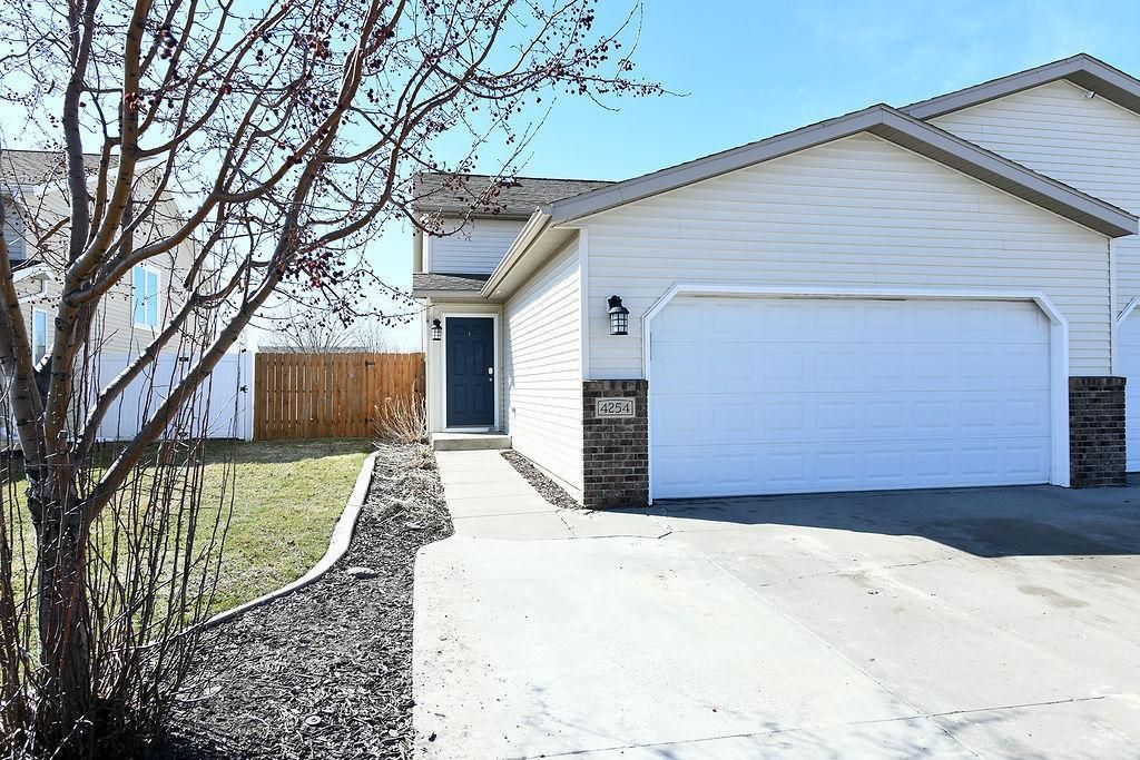 Photo of 4254 39 1/2 Avenue S, Fargo, ND 58104 (MLS # 7056186)