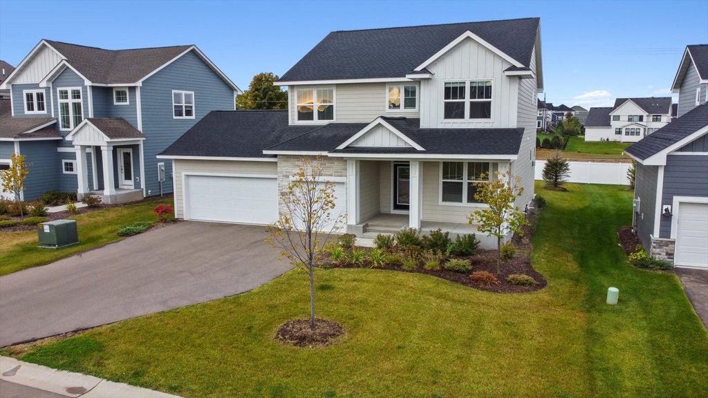 Photo of 10274 Arrowwood Path, Woodbury, MN 55129 (MLS # 7001022)