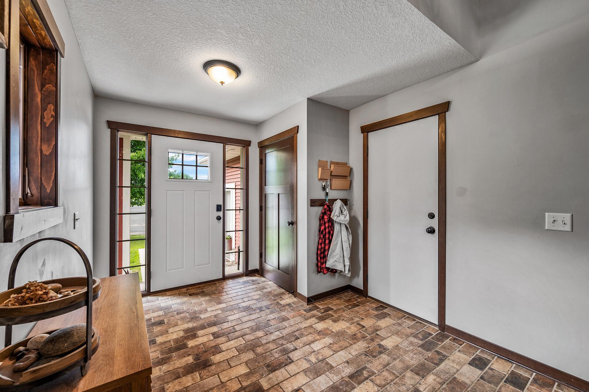 22493 Carina Court