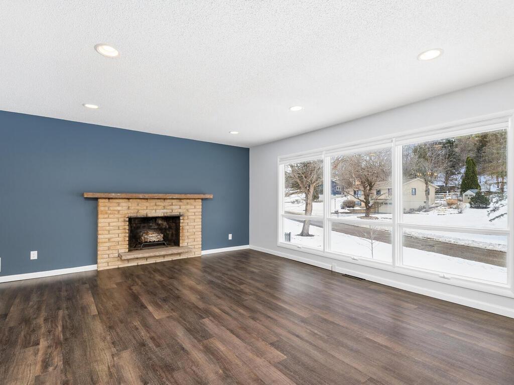 5912 Stoneybrook Drive