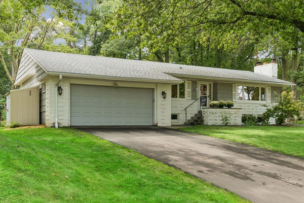 4418 ELLERDALE RD, MINNETONKA, MN 55345 - Image d7cdb49996fa3e4baafac59b1e8fc6e5/1490322145