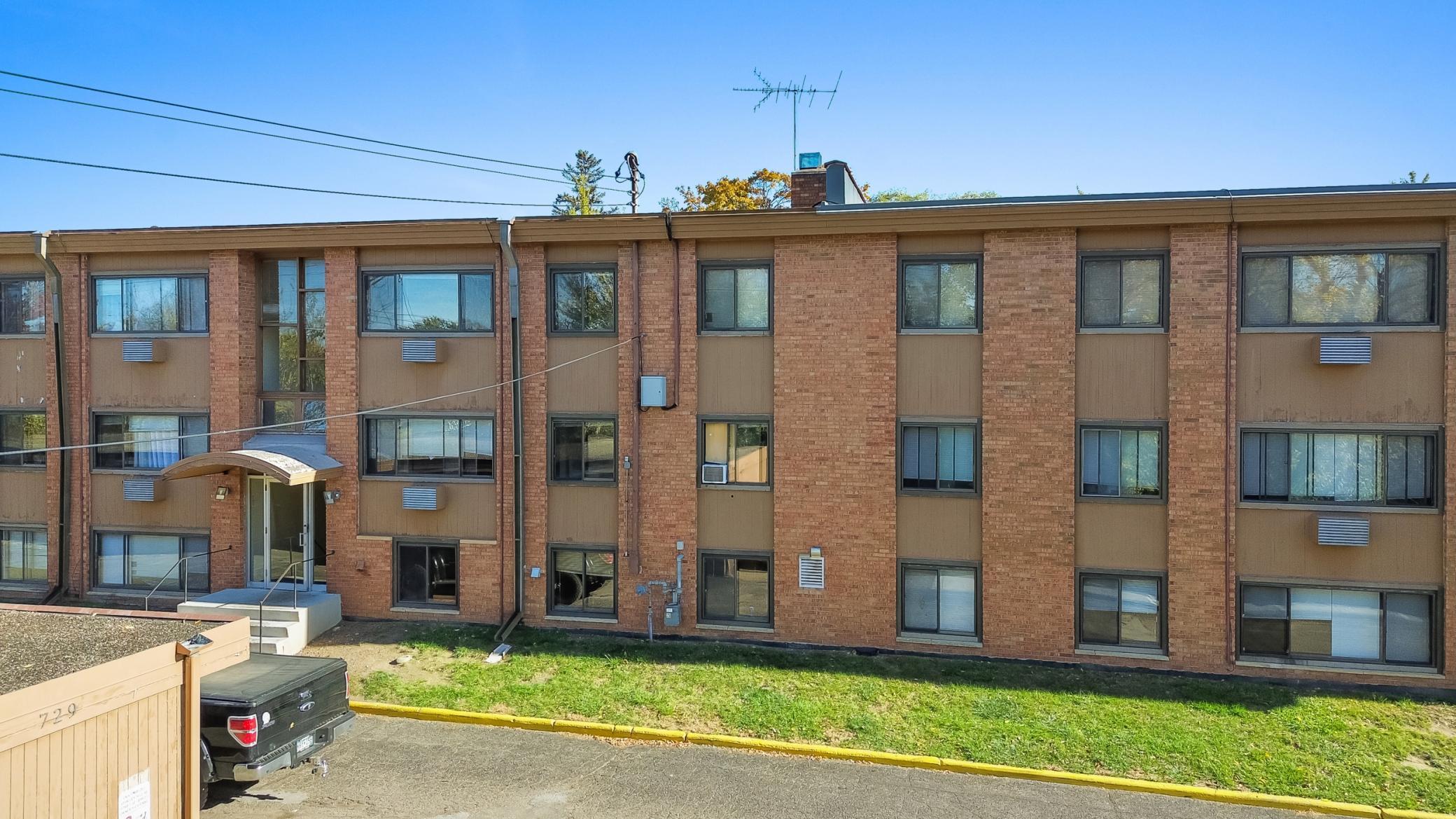 729 Oakdale Avenue