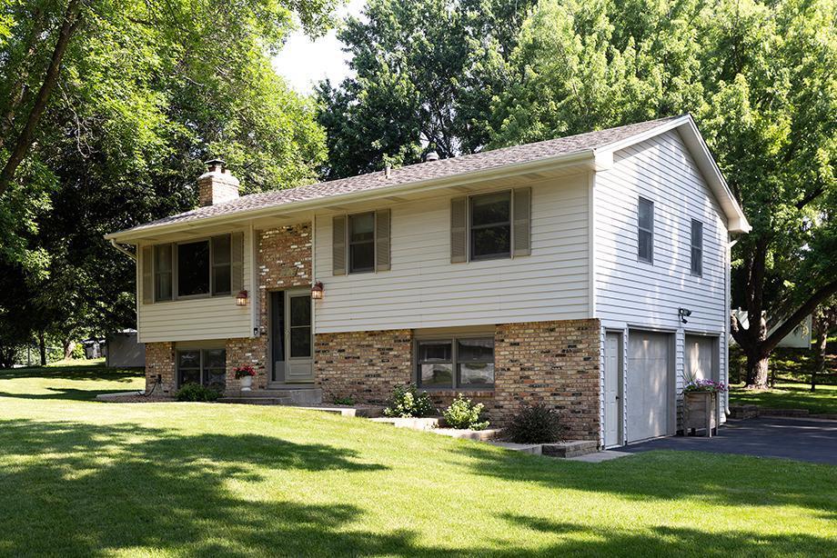13103 Parkwood Drive