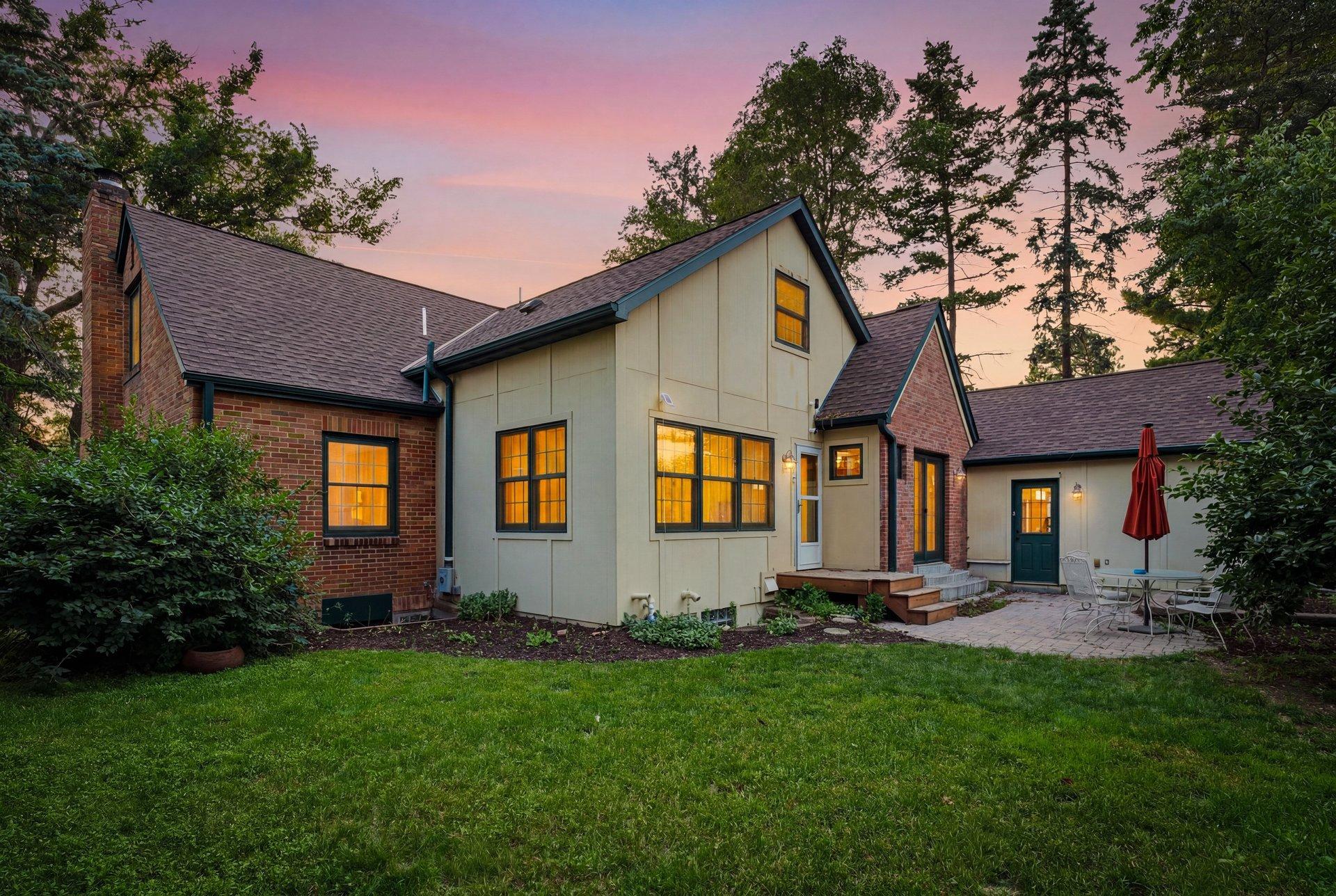 115 Blake Road S