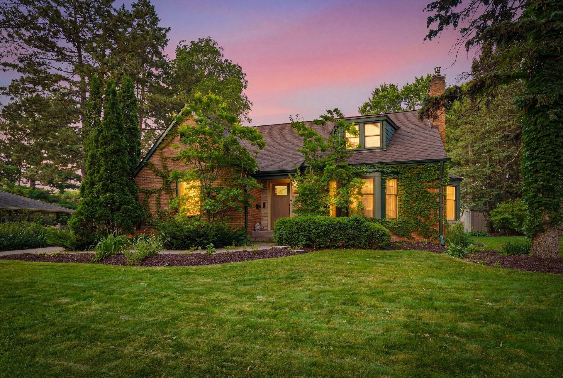 115 Blake Road S