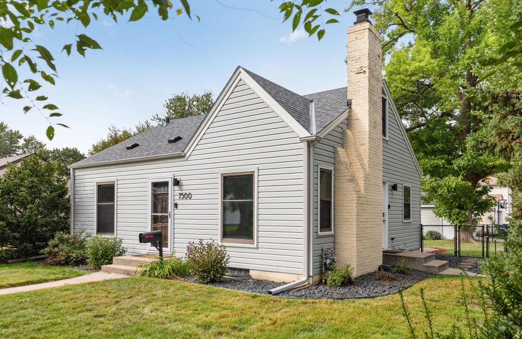 Photo of 7500 3rd Avenue S, Richfield, MN 55423 (MLS # 7144785)