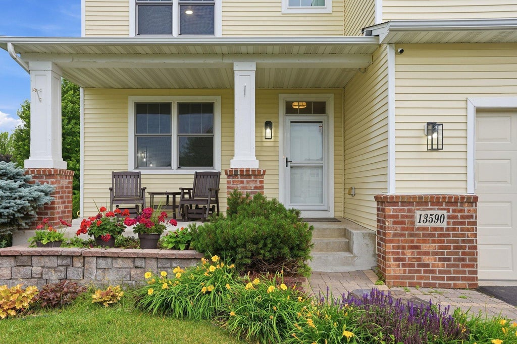 Photo of 13590 Athena Court, Rosemount, MN 55068 (MLS # 7087807)