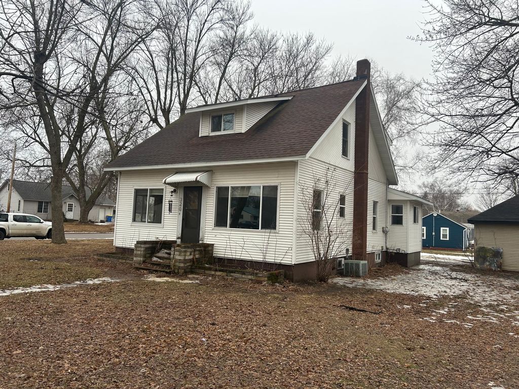 Photo of 320 S Mccornell Avenue, Parkers Prairie, MN 56361 (MLS # 7032579)