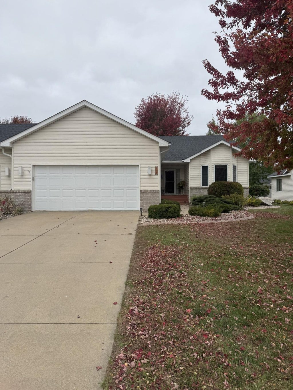 Photo of 616 Obrien Parkway, Belle Plaine, MN 56011 (MLS # 7160763)