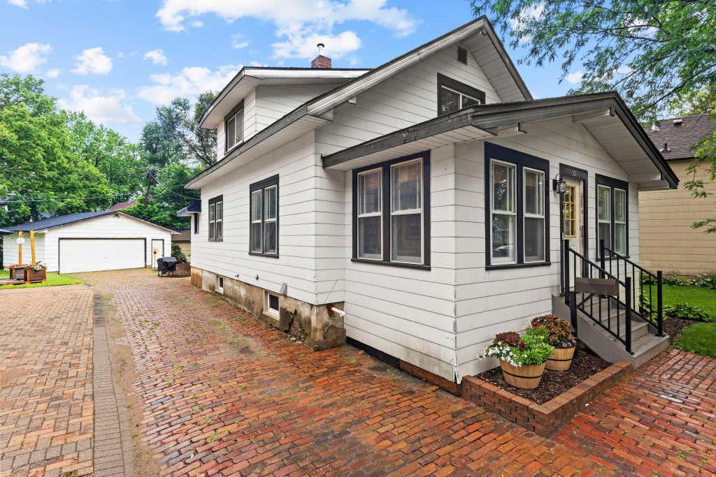 Photo of 209 3rd Street W, Jordan, MN 55352 (MLS # 7120355)
