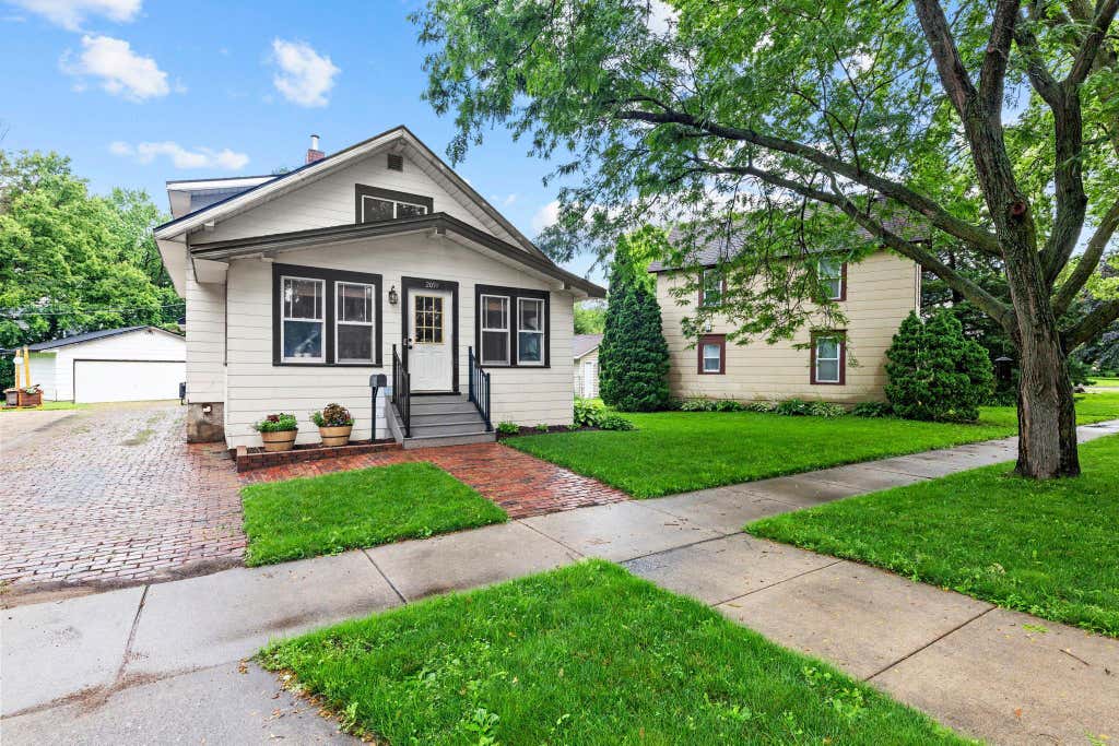 Photo of 209 3rd Street W, Jordan, MN 55352 (MLS # 7120355)