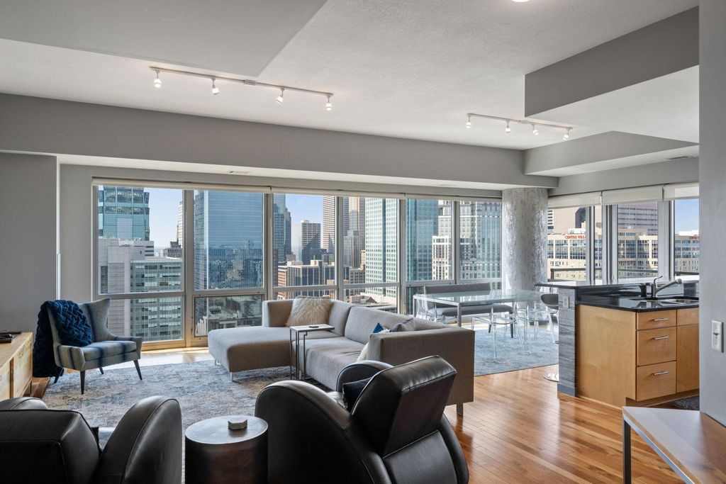 Photo of 929 Portland Avenue #2501, Minneapolis, MN 55404 (MLS # 7014742)