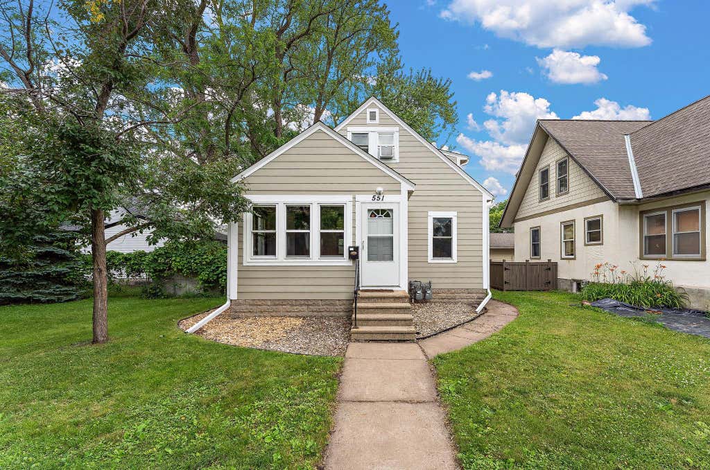 Photo of 551 Pascal Street N, Saint Paul, MN 55104 (MLS # 7036409)