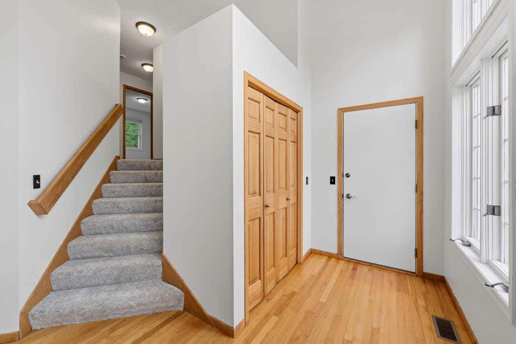 Photo of 2320 Parkview Lane, Woodbury, MN 55125 (MLS # 7132371)