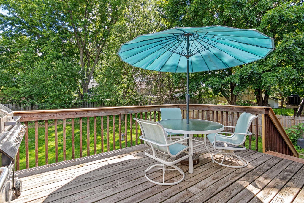 Photo of 14137 Carmody Drive, Eden Prairie, MN 55347 (MLS # 7090197)