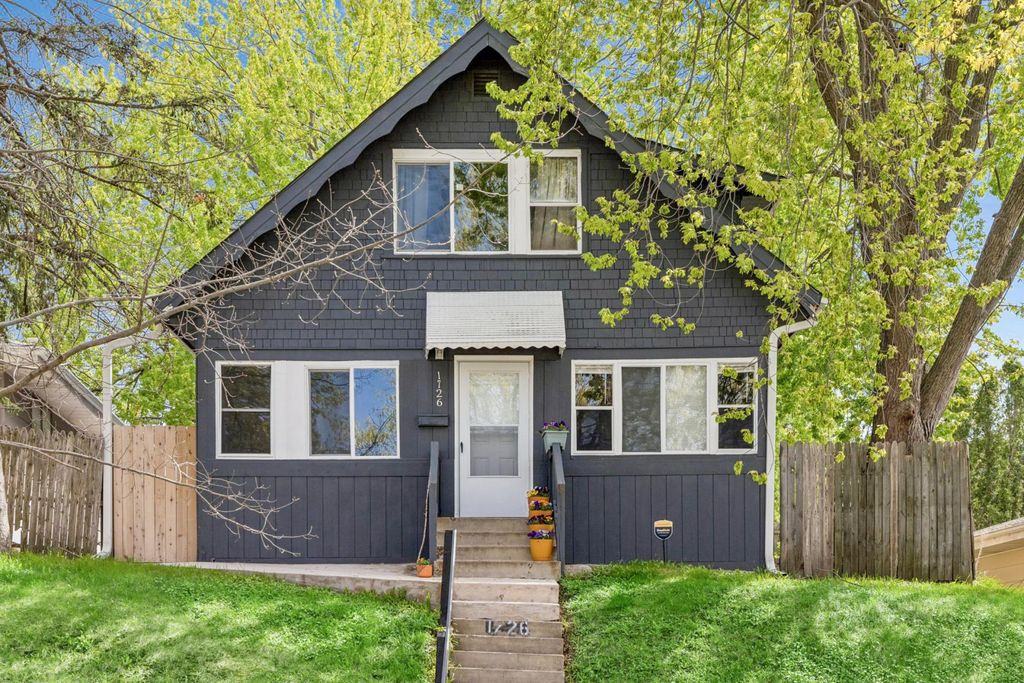 Photo of 1726 4th Street E, Saint Paul, MN 55106 (MLS # 7007607)