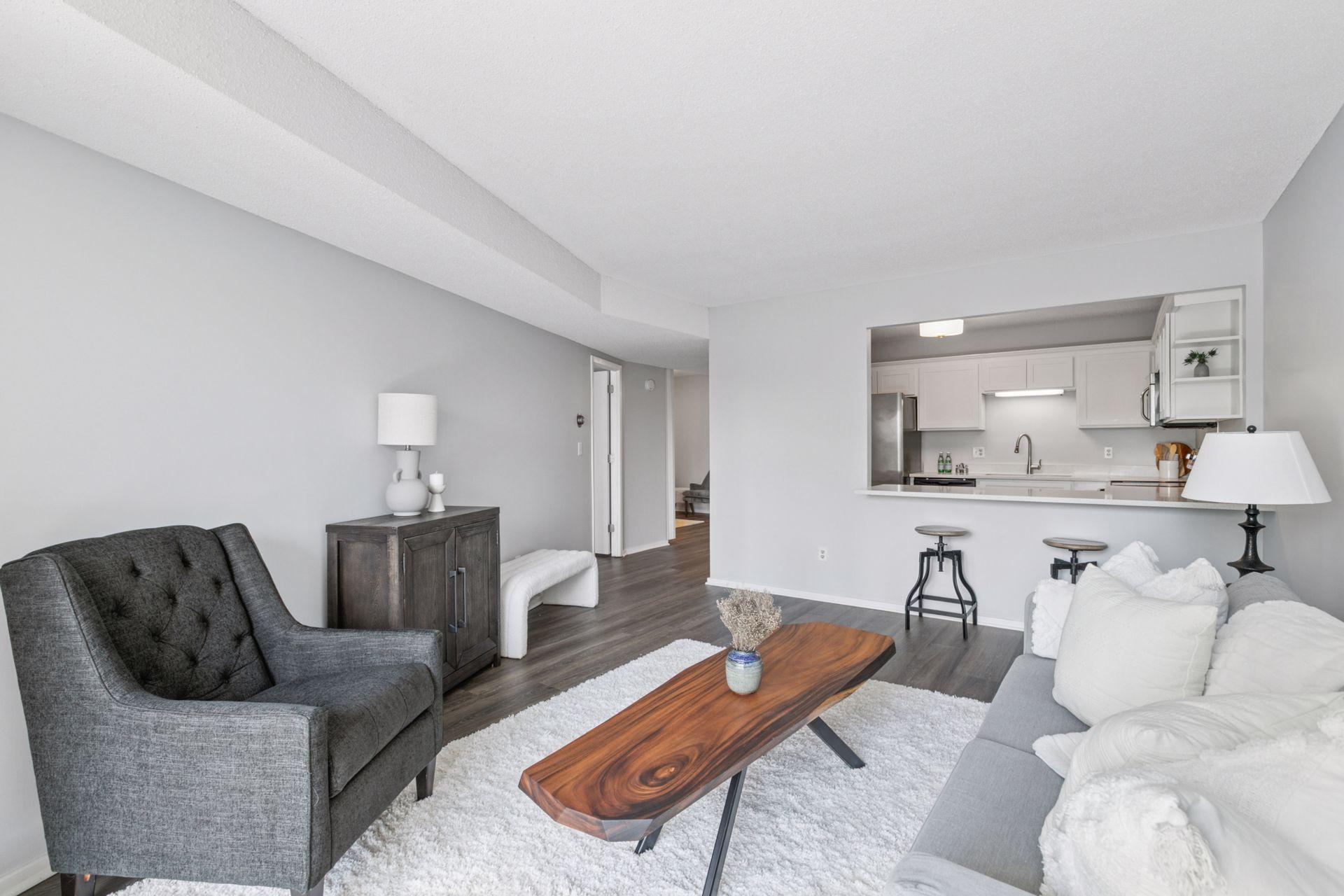 1200 Nicollet Mall 523