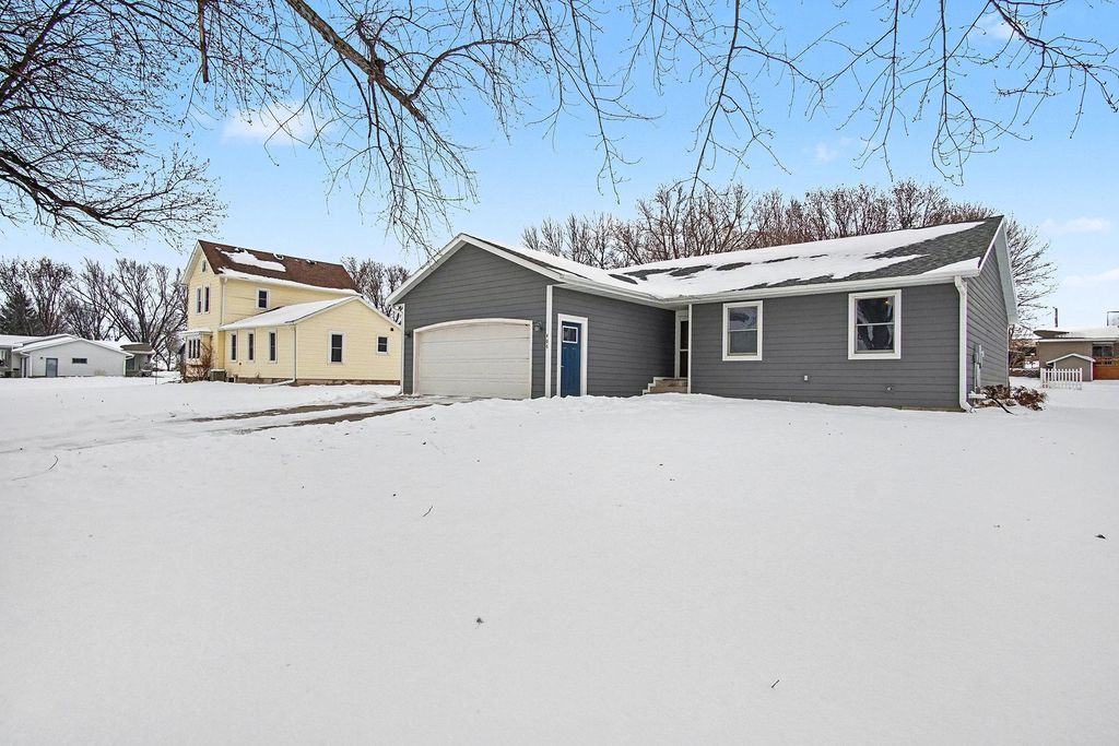 Photo of 406 S 3rd Street, Beaver Creek, MN 56116 (MLS # 6823573)