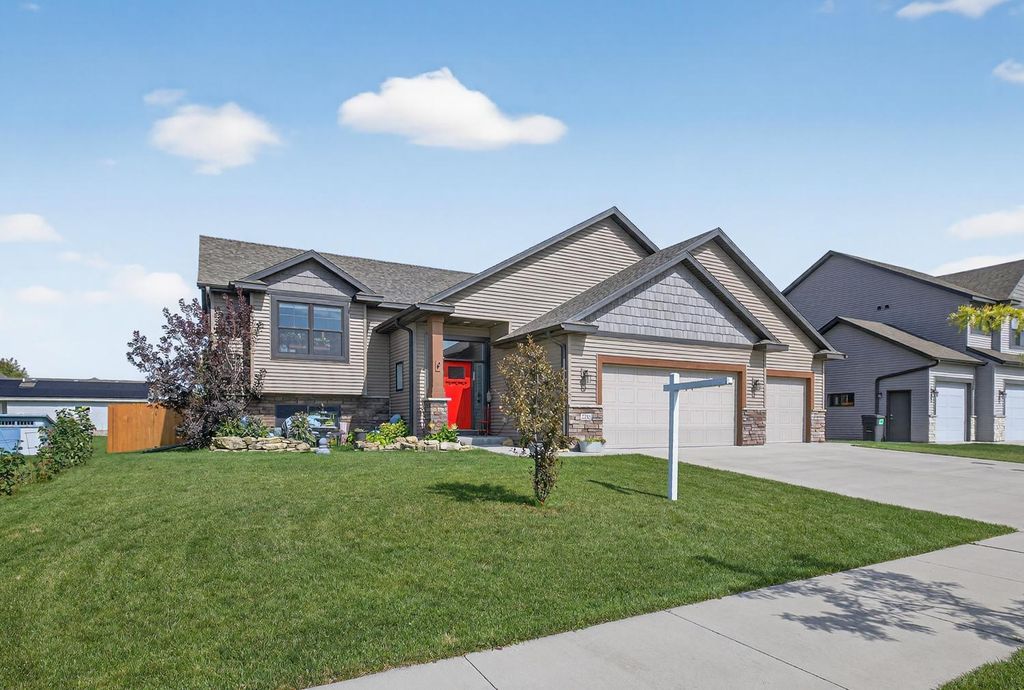 Photo of 2285 Orion Street SW, Rochester, MN 55902 (MLS # 7019402)